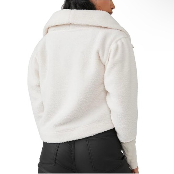 NWOT Free People Fleece Champagne Dreams Poppy Cropped Sweatshirt - Picture 2 of 5